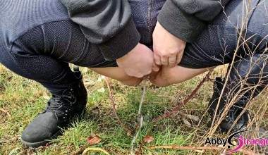 An der Bahnstrecke gepisst... wenn ich muss, dann muss ich