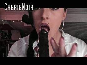 Vorschaubild vom Privatporno mit dem Titel "Die erste Hypnosesitzung für Sklaven!" von CherieNoir