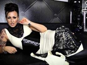 Vorschaubild vom Privatporno mit dem Titel "Cucki Task - Zieh es durch, mit Wichsverbot!" von CherieNoir