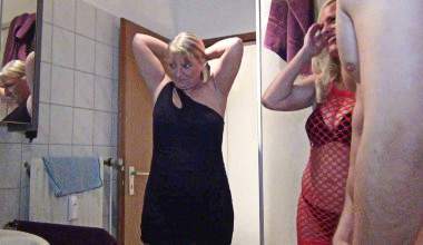 In Dirty-Tinas Fick-Wg! Teil 1- Pisse