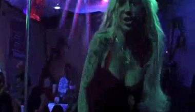 Burlesque Schlampen treiben es Live mit ihrem Doppel Toy