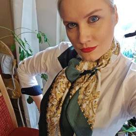 LadyKarame - MILF Profil