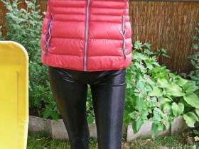 Outdoors in spandex leggings and a down jacket