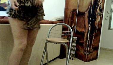 Wohnzimmerschiss in Dessous