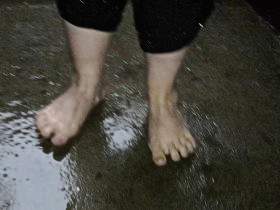 Wet foot games in thunderstorm