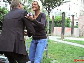 Vorschaubild vom Privatporno mit dem Titel "Der Lover meiner Freundin-Kein bisschen Treu" von Ramona_Deluxe