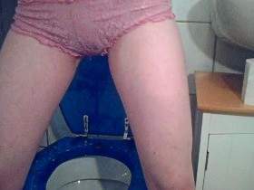 Vorschaubild vom Privatporno mit dem Titel "4 x Natursekt ins Höschen" von Steffi4U