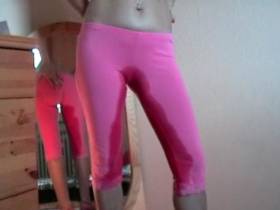 Pinkel in Pink leggings