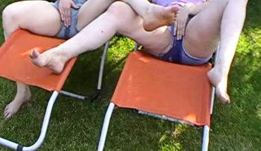 2 Bi-Girls-- Hot Pants Piss!!