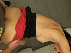 Vorschaubild vom Privatporno mit dem Titel "Feucht und Fröhlich im Möbelhaus" von CuteBitch