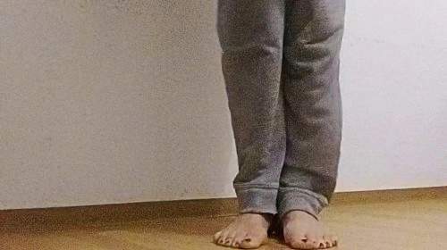 Kacken,  ohne Ende...breitbeinig, auf dich zu