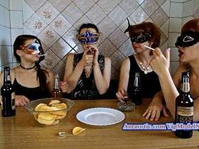 Four girls are resting in the kitchen