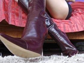 Horny boots! Horny ***********!