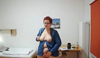 Nach der Schulung schwanzgeil 