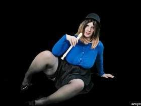 Flautist shows hairy pussy