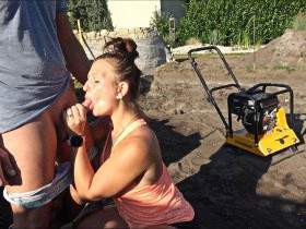 Blowjob on the construction site