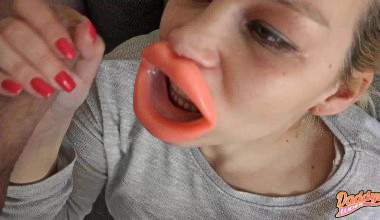 Perverse Geburtstagsüberraschung mit XXL Facial!!!