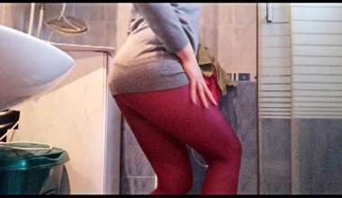 Dark Red Strumpf Huge