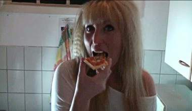 Die Sperma-Pizza!!!