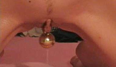 Kugeln und Dildo