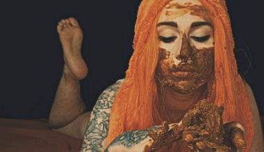 The natural warmth of fresh shit