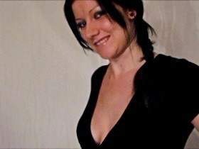 Vorschaubild vom Privatporno mit dem Titel "Ein Fick für High Heels" von GeileDiana