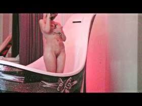 Vorschaubild vom Privatporno mit dem Titel "Schokomouse und Sperma für mich" von heisse-luda