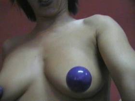 Vorschaubild vom Privatporno mit dem Titel "Nippelsaugen" von devoteNadja