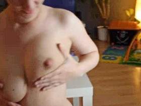 Vorschaubild vom Privatporno mit dem Titel "1. User nach Schwangerschaft - Blowjob & Cumshot" von Kathi-81