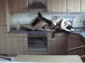 Vorschaubild vom Privatporno mit dem Titel "Versautes US Teeny Girl" von MeliDeluxe