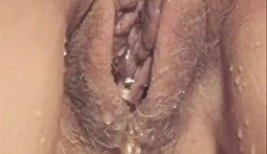 Gymnastikball und Pissen