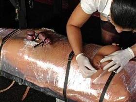 Vorschaubild vom Privatporno mit dem Titel "CBT in Folie Teil 4" von SMBoy