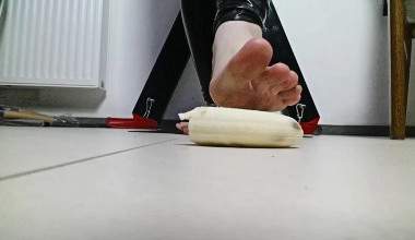Banana Crushing "DIRTY"