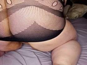 Milf great ass and great tits..uhhh I'm horny