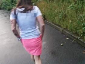 Vorschaubild vom Privatporno mit dem Titel "Auf die Strasse gepisst" von AdrienneKiss