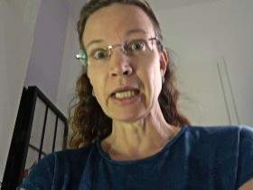 You absolutely have to impregnate me! Hendrik, I need your cum now! I want you to impregnate me, even if we're no longer together. Okay? I know your cock wants me, so do me a favor and cum deep inside my uterus.