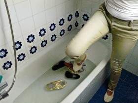 Pee in the jeans, slipper bath & pups