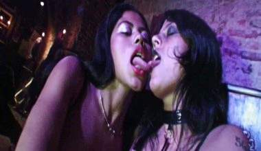 eine inderin und indianerin beim gangbang in antwerpent teil 2.