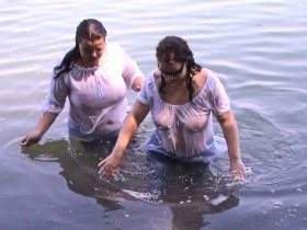 two lesbians swimming with clothes 2