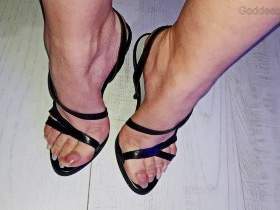 Arched Feet Mesmerize