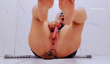 Moan Of Shit Pleasure