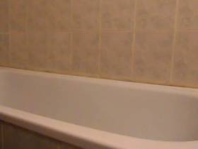 Schauen Sie, wie genial diese Scheiße junge Göttin tut.