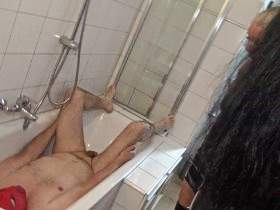 Ein geiles Scheißebad für unseren Sklaven