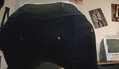 Furzen und Lieblingsjeans einpissen