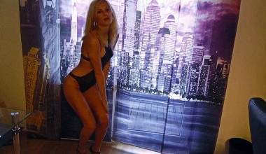 Triebhaftes Luder will ficken und Sperma naschen