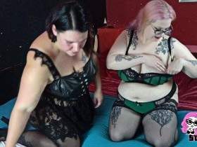 Gangbang mit Strawberry Kiss, mega Creampie!