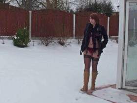 Ice cold in the snow masturbates with a dildo