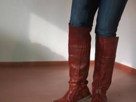 wie sehen die stiefel bloß aus?