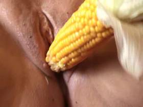 To orgasm with corn cob