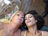 Wintergarten Gangbang Extrem mit Lia Amalia und Nina Ride